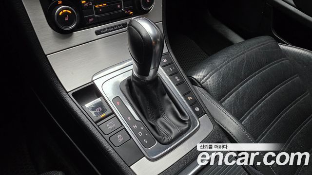 Volkswagen CC 2012 — photo 12