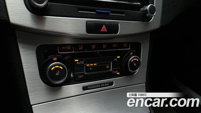 Volkswagen CC 2012 — photo 23