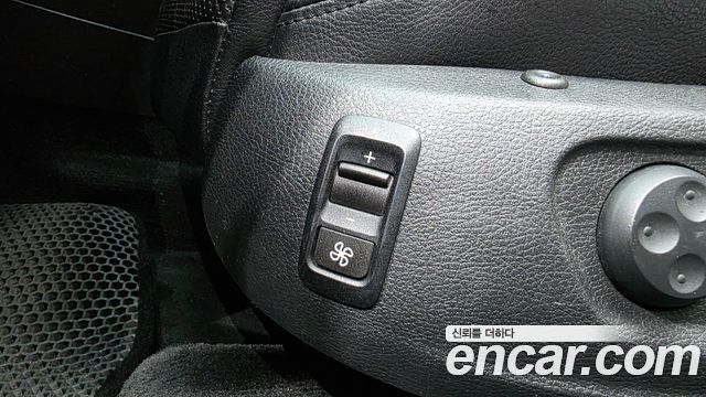 Volkswagen CC 2012 — photo 24