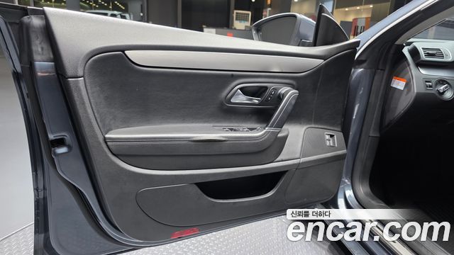 Volkswagen CC 2012 — photo 14