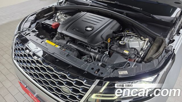 Land Rover Range Rover Velar 2018 — photo 6
