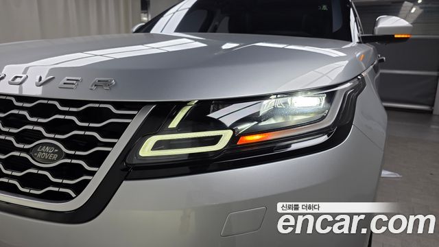 Land Rover Range Rover Velar 2018 — photo 8