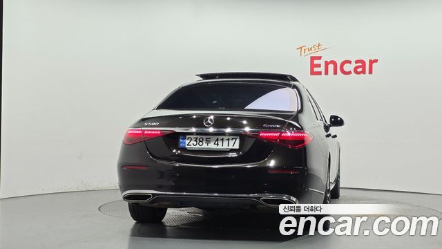Mercedes-Benz S-Class 2022 — photo 4