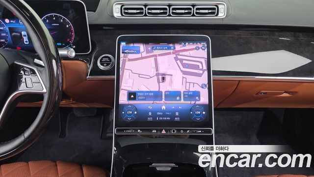 Mercedes-Benz S-Class 2022 — photo 24