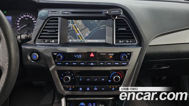 Hyundai Sonata 2016 — photo 20