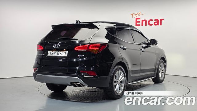 Hyundai Santafe 2016 — photo 2