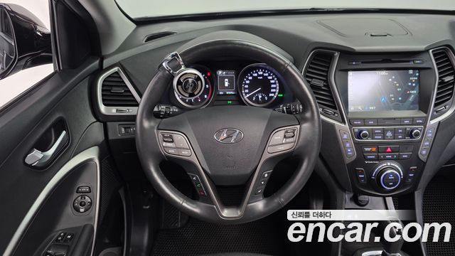 Hyundai Santafe 2016 — photo 19