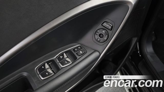 Hyundai Santafe 2016 — photo 27