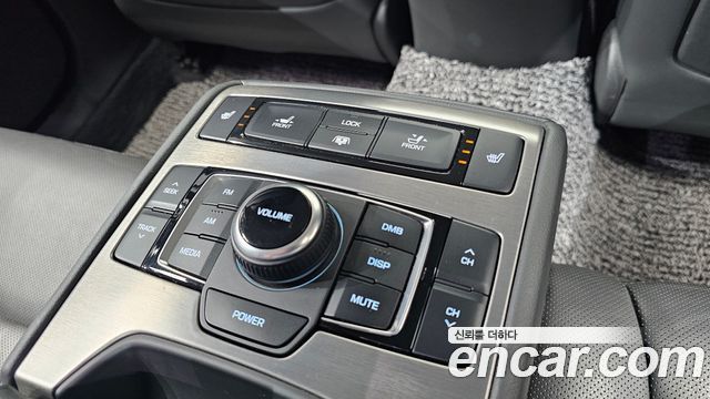 Hyundai Genesis 2015 — photo 29