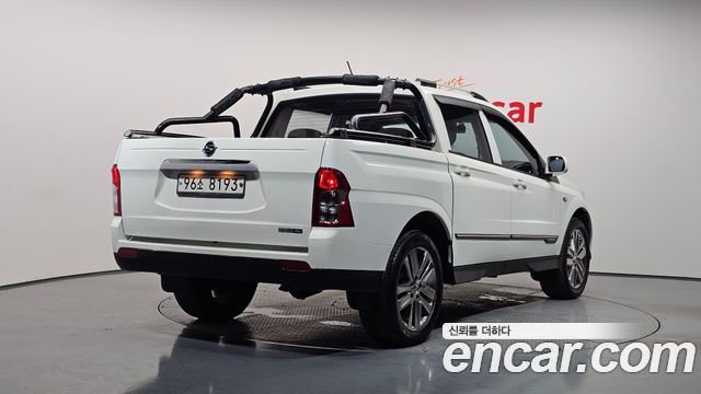 KG Mobility KORANDO 2015 — photo 2