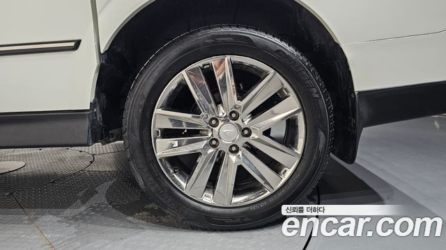 KG Mobility KORANDO 2015 — photo 7