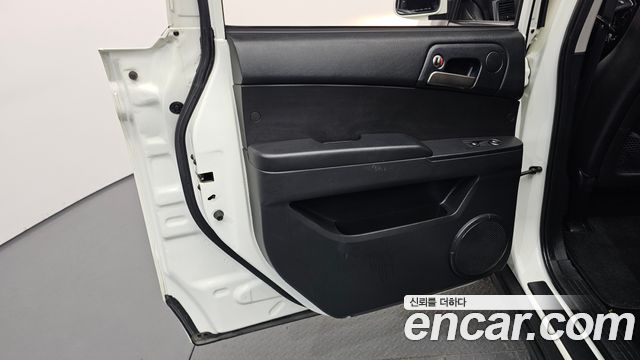 KG Mobility KORANDO 2015 — photo 15