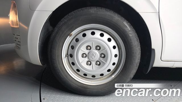 Hyundai Staria 2022 — photo 5