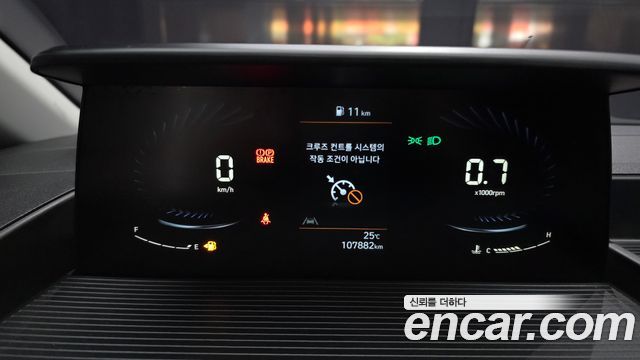 Hyundai Staria 2022 — photo 8