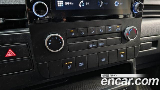 Hyundai Staria 2022 — photo 16