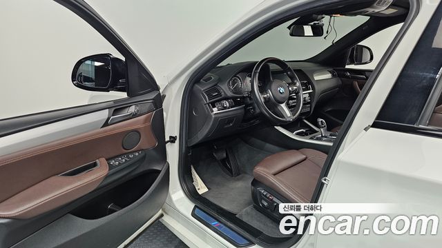 BMW X4 2018 — photo 9