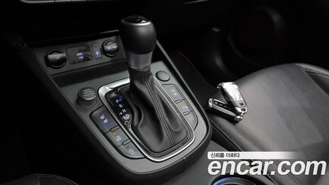 Hyundai Kona 2021 — photo 9