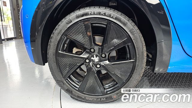 Peugeot 208 2021 — photo 5