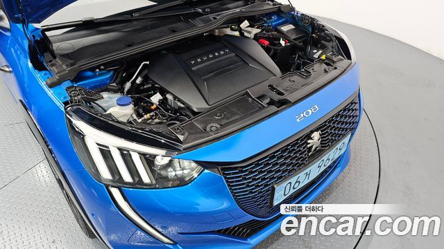Peugeot 208 2021 — photo 6