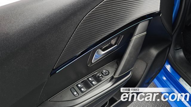 Peugeot 208 2021 — photo 25