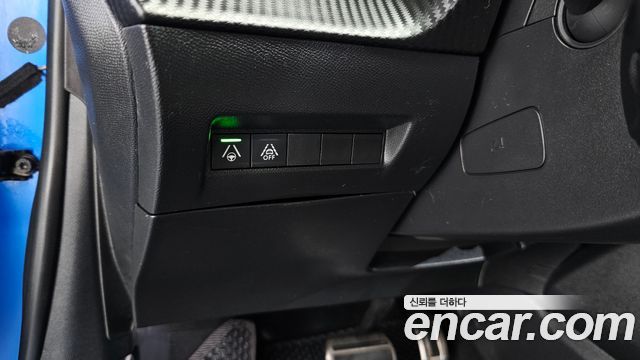 Peugeot 208 2021 — photo 27