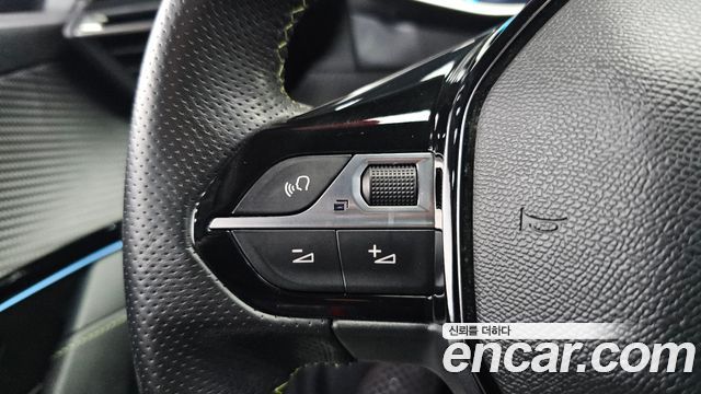 Peugeot 208 2021 — photo 30