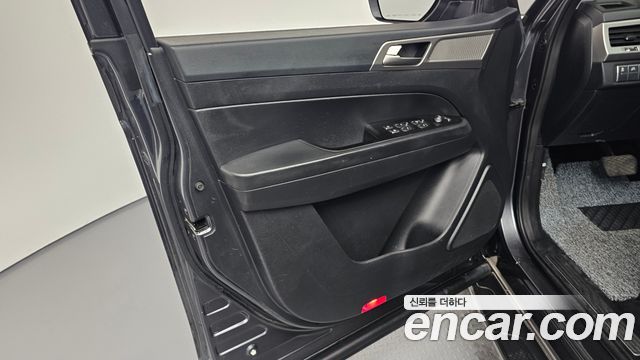 KG Mobility Rexton 2018 — photo 14