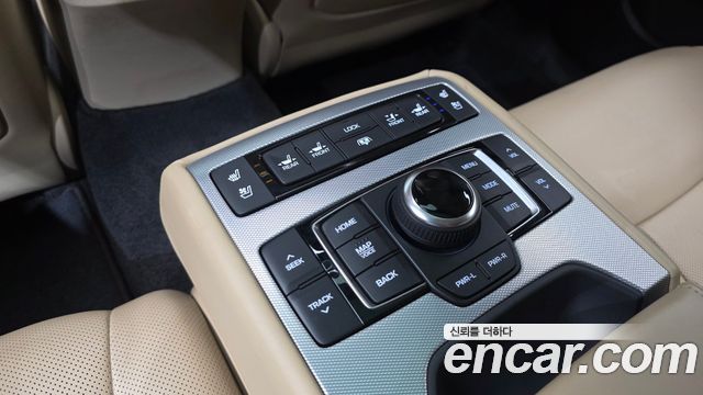 Genesis G80 2017 — photo 16