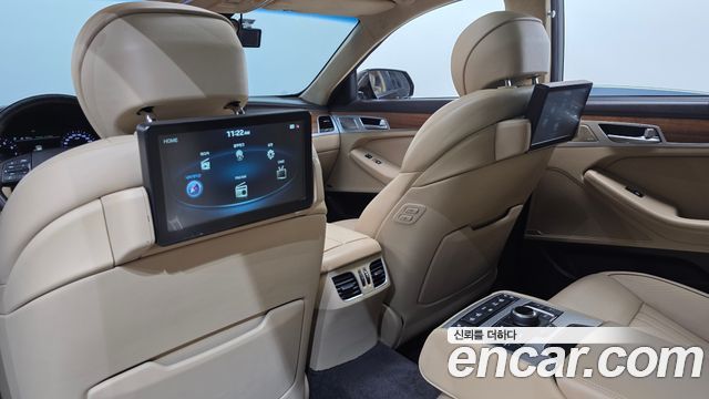 Genesis G80 2017 — photo 19