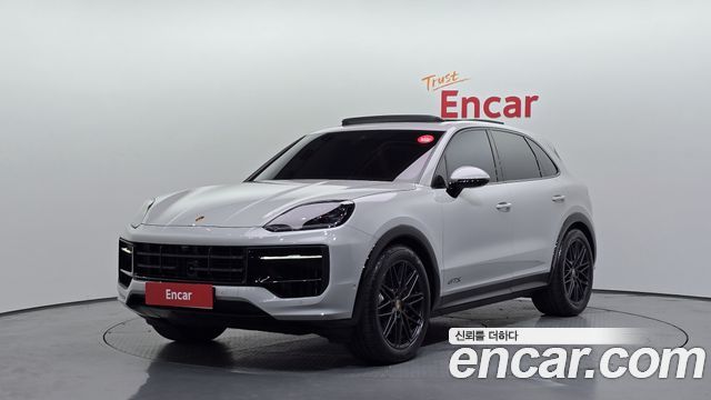 Porsche Cayenne 2025 — photo 1