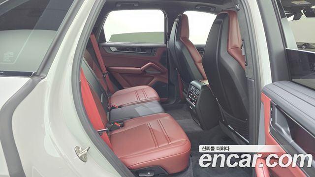 Porsche Cayenne 2025 — photo 11