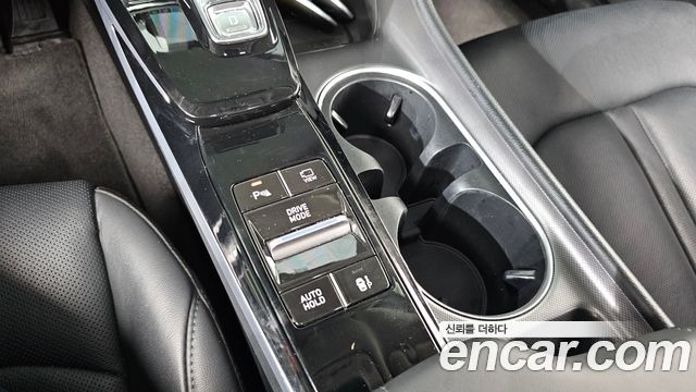 Hyundai Sonata 2022 — photo 25