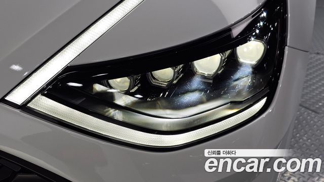 Hyundai Sonata 2022 — photo 8