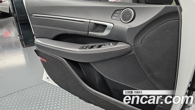 Hyundai Sonata 2022 — photo 14