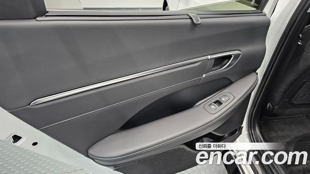 Hyundai Sonata 2022 — photo 15