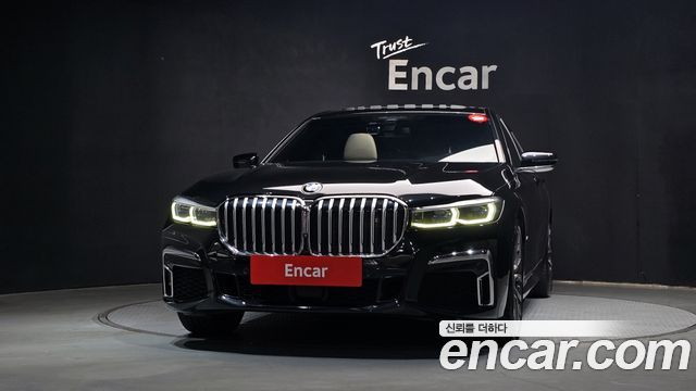 BMW 7-Series 2020 — photo 3