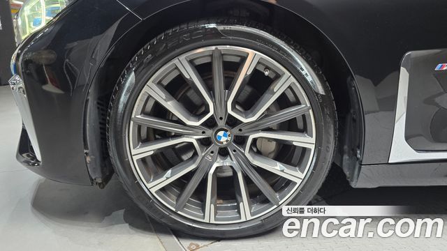 BMW 7-Series 2020 — photo 5