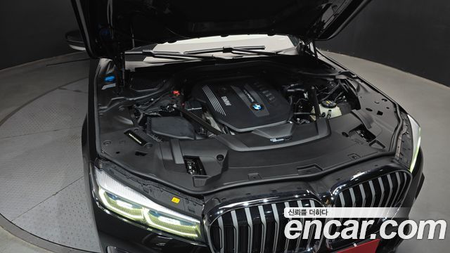 BMW 7-Series 2020 — photo 6
