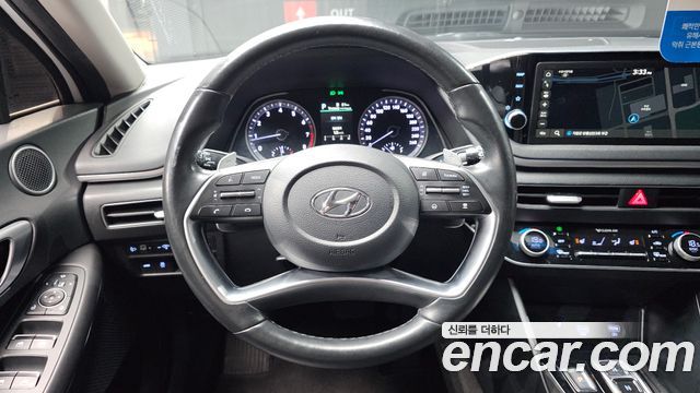Hyundai Sonata 2022 — photo 19