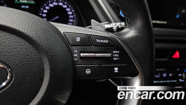 Hyundai Sonata 2022 — photo 31
