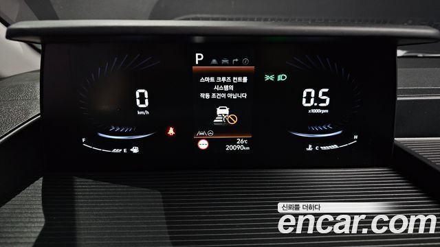Hyundai Staria 2025 — photo 11