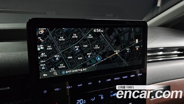 Hyundai Staria 2025 — photo 22