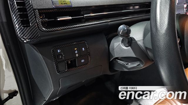 Hyundai Staria 2025 — photo 31