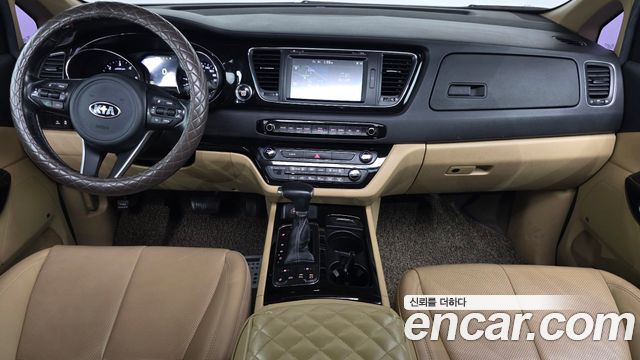Kia Canival 2017 — photo 10