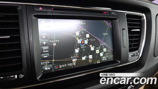 Kia Canival 2017 — photo 20