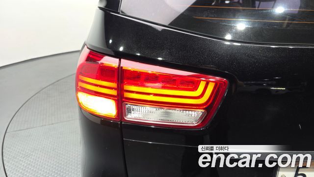Kia Canival 2017 — photo 9