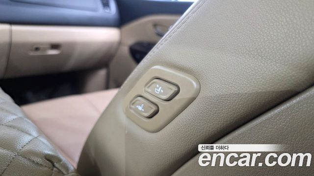 Kia Canival 2017 — photo 33