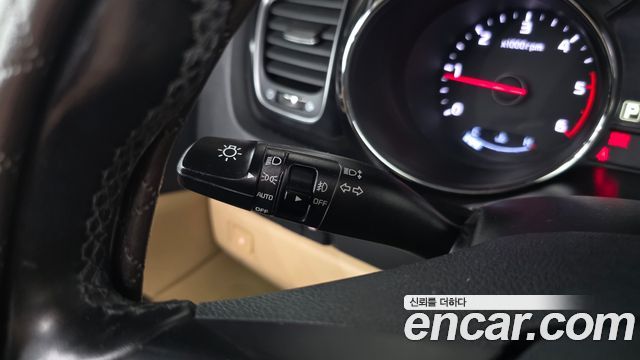 Kia Canival 2017 — photo 34