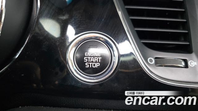 Kia Canival 2017 — photo 36