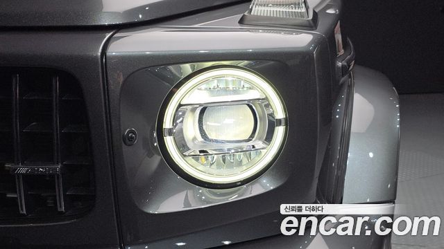 Mercedes-Benz G-Class 2023 — photo 8